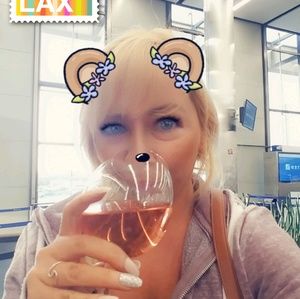 Meet your Posher, Angela